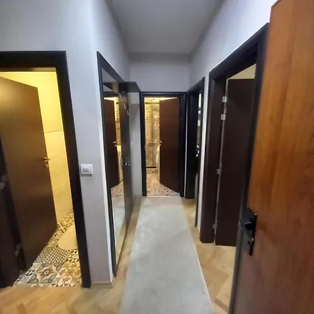 One Happy Place In The Center With Free Parking Apartament Skopje