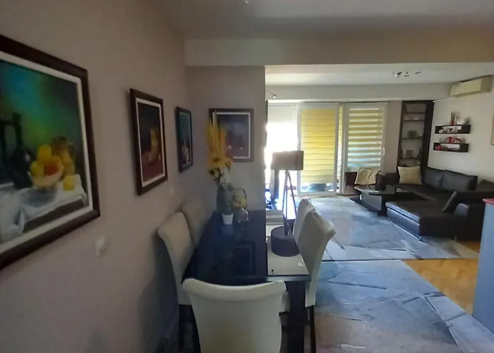 Апартаменти One Happy Place Скоп'є